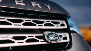 2017 Land Rover Discovery.