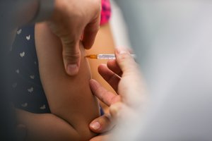 Brasilia - Children and adolescents are vaccinated during the D-Day of the National vaccination, Brazil