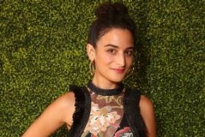 Please help me. I've spent 15 minutes looking at the always-charming Jenny Slate in Alice McCall and I can't decide if ...