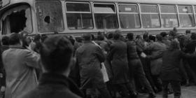 Strikers attack scab bus during the general strike