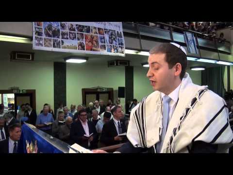 Yom Ha’atzmaut 5775   Hallel with Chazan Jonny Turgel