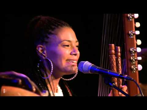 Sona Jobarteh & Band - Kora Music from West Africa