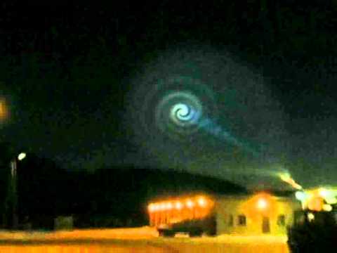 Giant sky spiral shocks Norwegians in December 2009