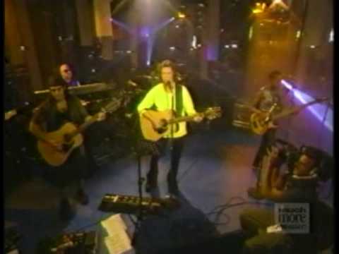 David Bowie - Survive / Ashes To Ashes (Musique Plus, 1999)