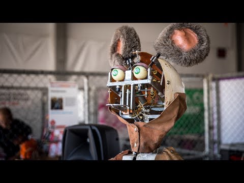 Restoring Showbiz Pizza's Animatronic Robots!