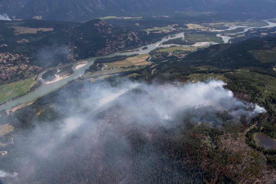 Smoke Little Fort seen from above BC Wildfire