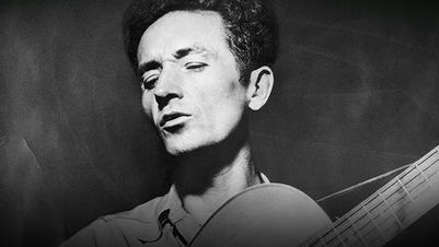 Woody Guthrie (Getty/Bettmann)