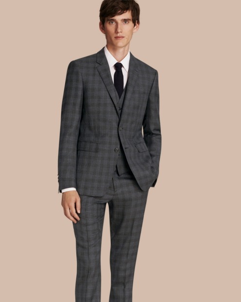 <b>Burberry</b><br>
Traditionally, you should leave the work suit for work but this dandy-worthy three-piece would look ...