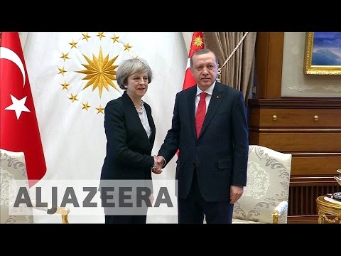 UK and Turkey sign defence, trade deals