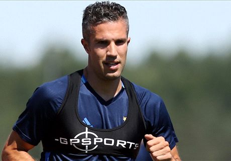 Feyenoord'dan RvP itirafı: İSTİYORUZ