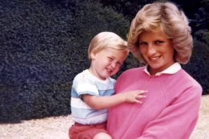 Princess Diana holding Prince William while pregnant with Harry, in a previously unseen photo which  features in the new ...