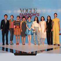 “VOGUE摩登不夜城”上海新天地璀璨开幕