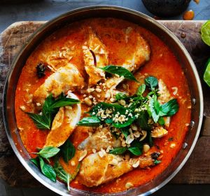 Quick red curry of chicken.