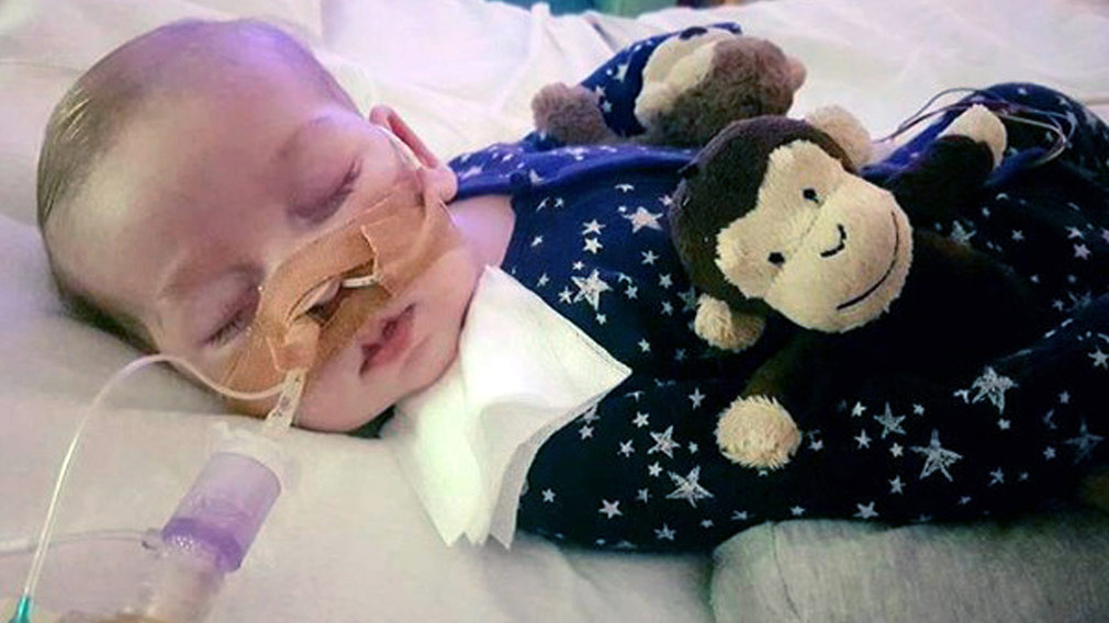 Judge rules baby Charlie Gard will spend final hours in hospice