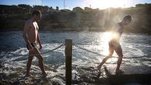 SYDNEY, AUSTRALIA - July 27, 2017: SYDNEY, AUSTRALIA - SMH NEWS: 270717: Bathers enjoy an unseasonably warm July day ...