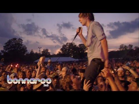 Phoenix "1901" -- Bonnaroo 2010 | Bonnaroo365