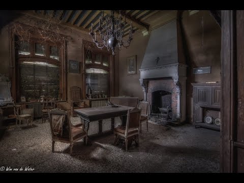 Abandoned 19th Century Victorian House (Fully Furnished)