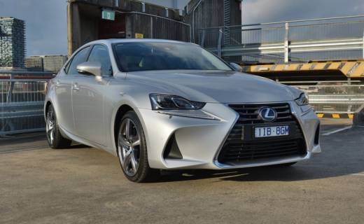 2017 Lexus IS350 Sports Luxury Review | V6-Powered Sedan Is Showing Its Age