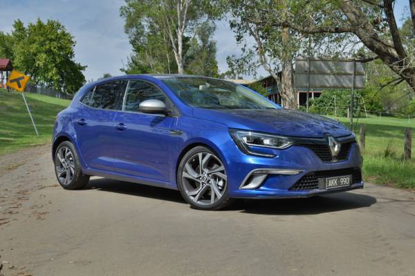 2017 Renault Megane GT Review - Not Too Sporty, Not Too Soft