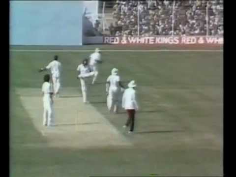 SUNIL GAVASKAR 121 (100 off 94 balls) vs WEST INDIES 1983 2nd test Delhi