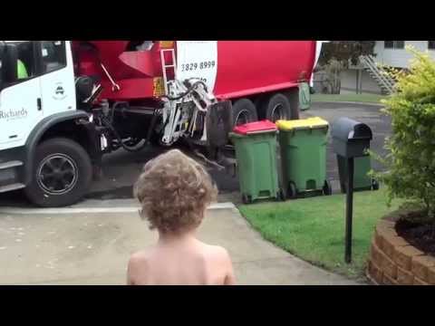 Cooper helps the Rubbish Truck Man