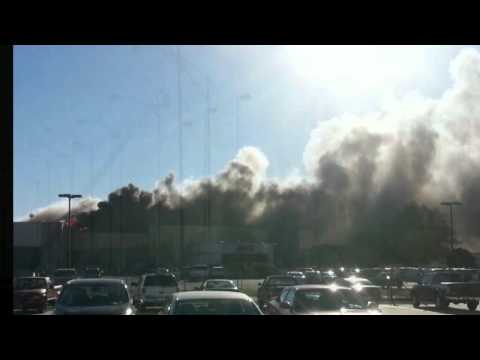 Plane Crash into buildings at wichita Kansas