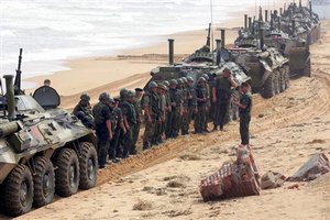  Russian Marine Corps line up for briefing on the beach in Qingdao, in east China&acute;s Shangdong Province, Monday, Aug. 22, 2005 during &quot;Peace Mission 2005&quot; Sino-Russian joint military exercise. A 9,000-strong force of Chinese and Russian tro