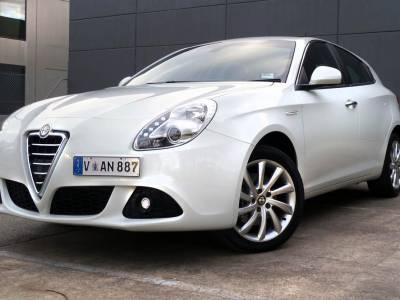 2012 Alfa Romeo Giulietta JTDm TCT Review