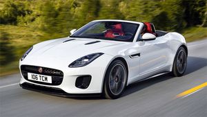 Jaguar has updated the F-Type for 2018.