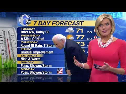 Action News Philadelphia WPVI-TV / 6ABC - Cecily Tynan loses earring, Jim Gardner hunts it down. 😂