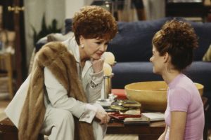 Debbie Reynolds and Debra Messing in Will & Grace.