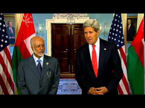 Secretary Kerry Meets With Omani Minister of Foreign Affairs Yusuf bin Alawi bin Abdullah