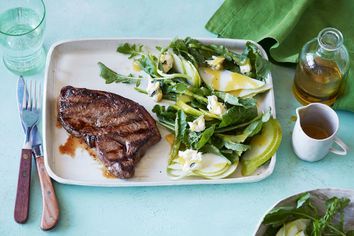 Barbecued rump steak with rocket, pear and blue cheese salad