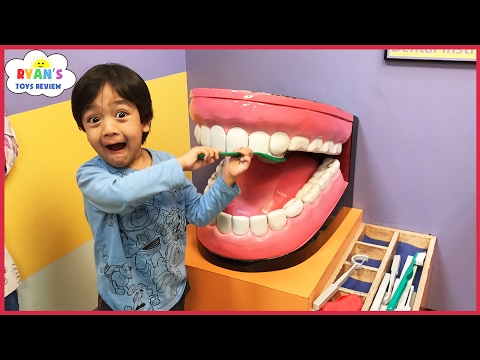 CHILDREN'S MUSEUM Pretend Play! Family Fun for Kids Indoor Play Area Children Activities