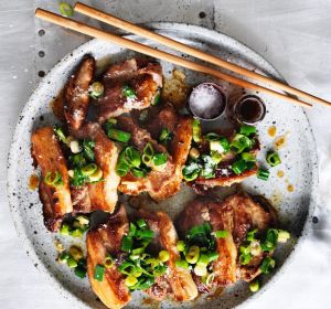 Pan-fried pork belly with spring onion.
