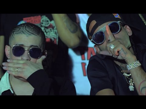 Arcangel - Me Acostumbre ft. Bad Bunny [Official Video]