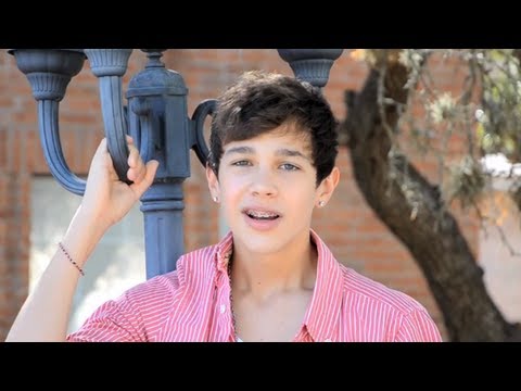 Mistletoe - Justin Bieber - music video cover by Austin Mahone - with lyrics