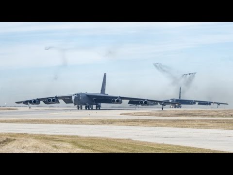 DEFCON 1 SCENARIO!!! AIR FORCE SCRAMBLES 20 B-52 Bombers into the Air!!!