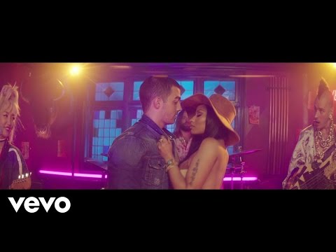 DNCE - Kissing Strangers ft. Nicki Minaj