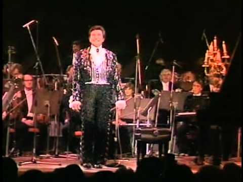 Liberace and the London Philharmonic Orchestra