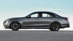 The E63 isn't light – it tips the scales at 1955kg