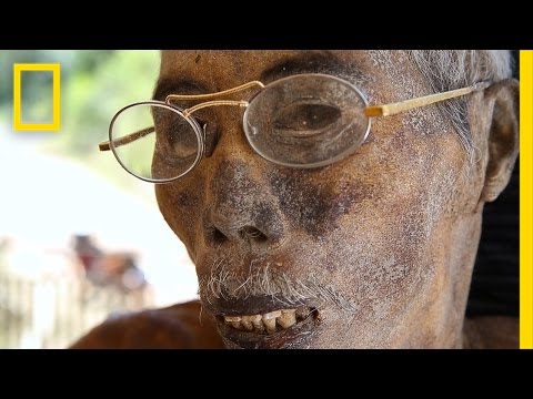 Here, Living With Dead Bodies for Weeks—Or Years—Is Tradition | National Geographic