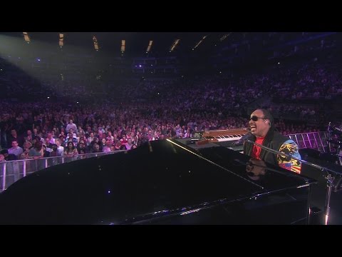 Stevie Wonder - Live At Last: A Wonder Summer's Night - Full Concert (HD)