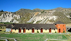 colca-lodge-Tourist-class