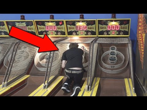 Stupid Kid Cheats at Arcade Skeeball