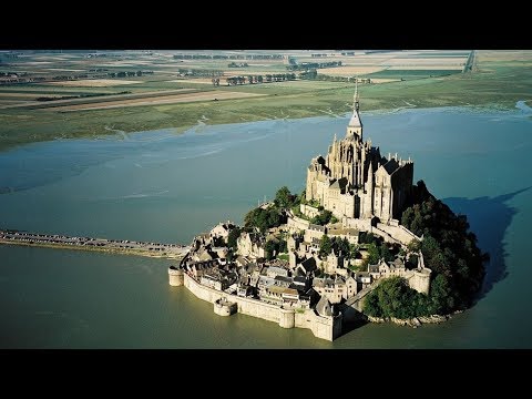 15 Craziest Medieval Buildings