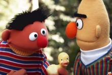 Ernie and Bert star in El Patito - Ernie's bilingual ode to his beloved rubber duckie.