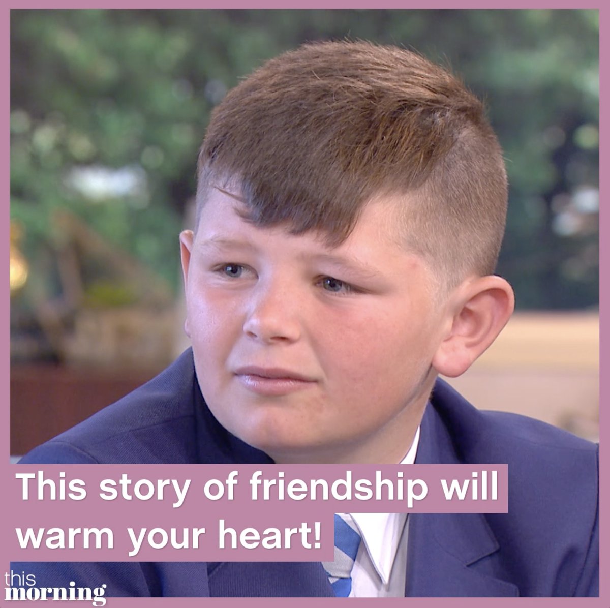 Schoolboys' friendship is making people smile ❤️