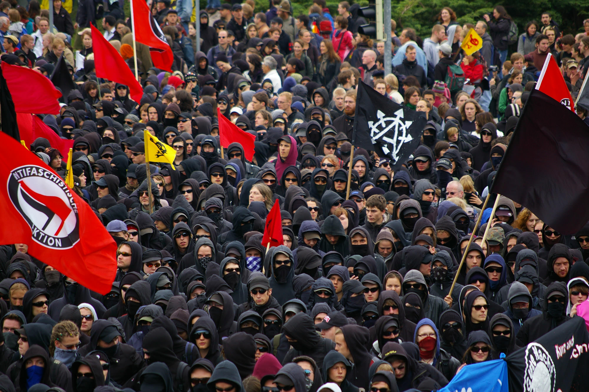 2007 G8 black bloc