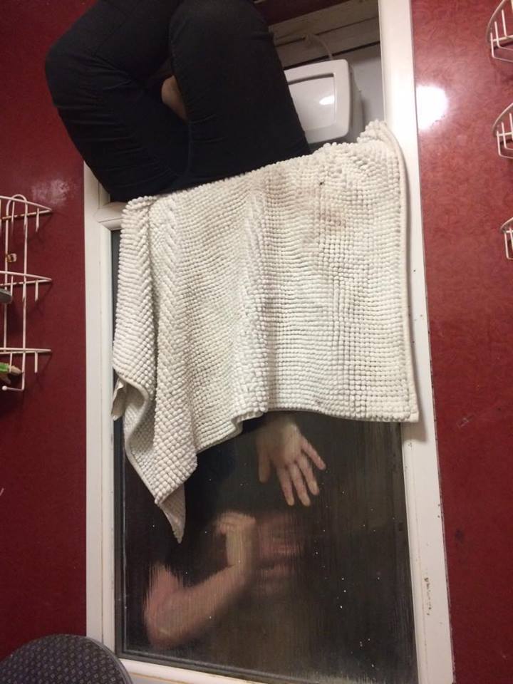 Tinder date ends with girl stuck trying to retrieve poo bag from window gap